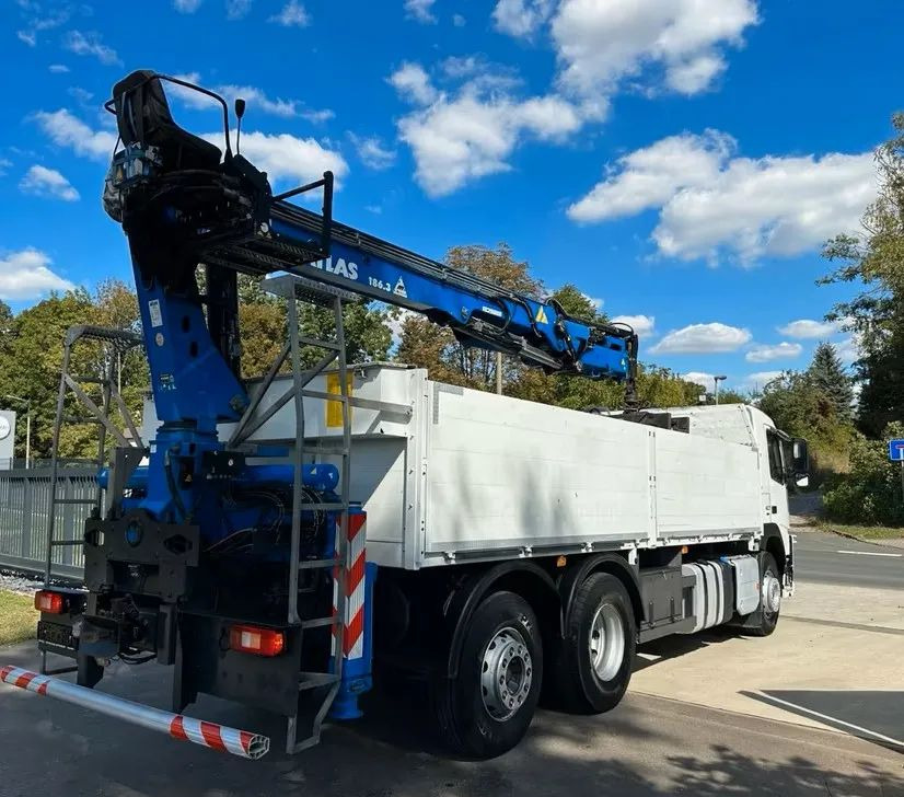 Volvo FM420 6x2 z zabudową budowlaną  / oś podnoszona i skrętna / HDS Atlas / Euro 6 / 238 000 km - Camión caja abierta, Camión grúa: foto 4 Volvo FM420 6x2 z zabudową budowlaną  / oś podnoszona i skrętna / HDS Atlas / Euro 6 / 238 000 km - Camión caja abierta, Camión grúa: foto 4
