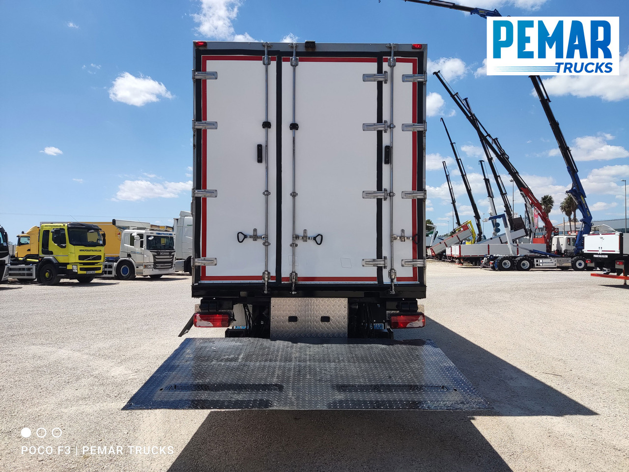 Camión frigorífico MERCEDES-BENZ ANTOS 2535 6X2 FRIGORIFICO: foto 8