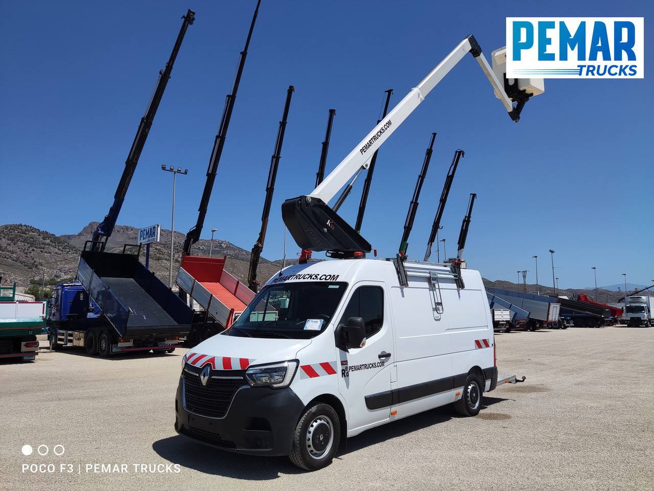 RENAULT MASTER 2.3 DCI CESTA ELEVADORA PORTAPERSONAS 150 CV - Furgoneta de pasajeros: foto 1 RENAULT MASTER 2.3 DCI CESTA ELEVADORA PORTAPERSONAS 150 CV - Furgoneta de pasajeros: foto 1