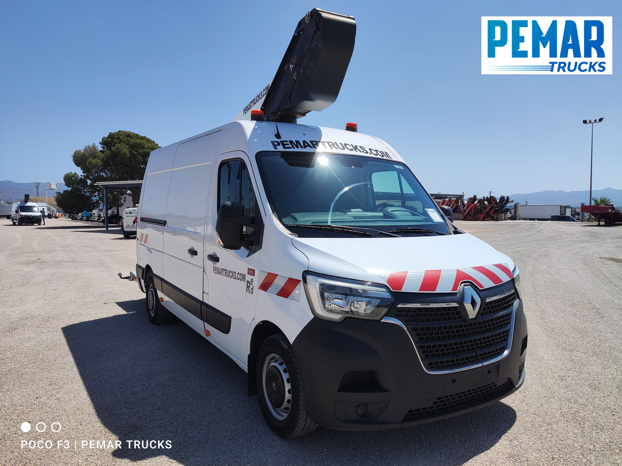 RENAULT MASTER 2.3 DCI CESTA ELEVADORA PORTAPERSONAS 150 CV - Furgoneta de pasajeros: foto 4 RENAULT MASTER 2.3 DCI CESTA ELEVADORA PORTAPERSONAS 150 CV - Furgoneta de pasajeros: foto 4
