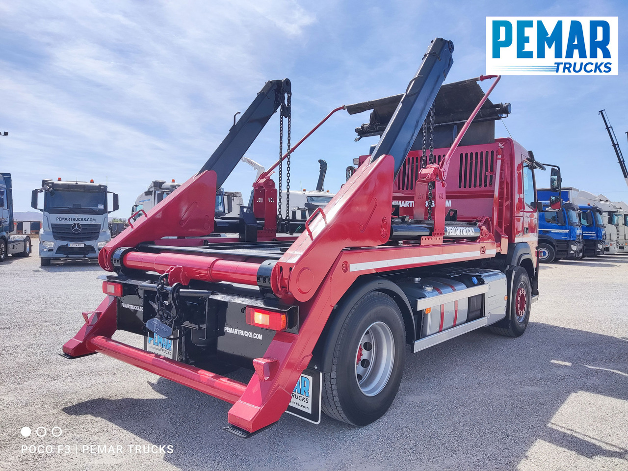 Arrendamiento de VOLVO FM 330 PORTACONTENEDOR CADENAS 18T VOLVO FM 330 PORTACONTENEDOR CADENAS 18T: foto 14