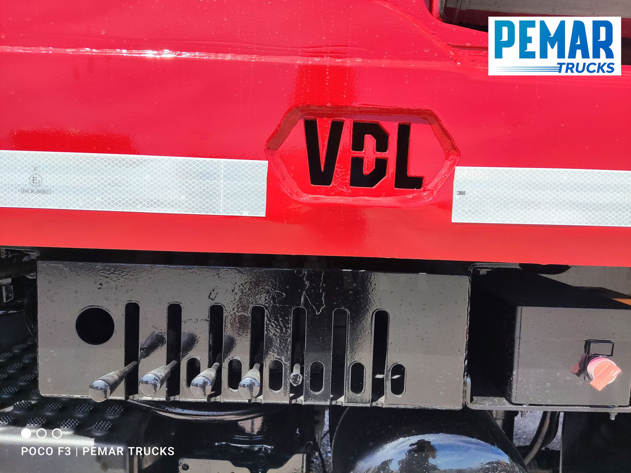 Arrendamiento de VOLVO FM 330 PORTACONTENEDOR CADENAS 18T VOLVO FM 330 PORTACONTENEDOR CADENAS 18T: foto 32