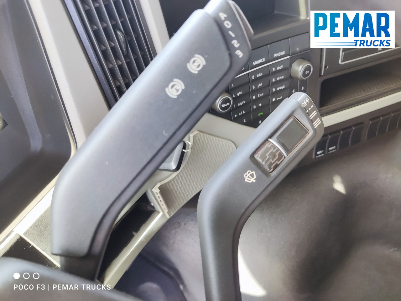 Arrendamiento de VOLVO FM 330 PORTACONTENEDOR CADENAS 18T VOLVO FM 330 PORTACONTENEDOR CADENAS 18T: foto 28