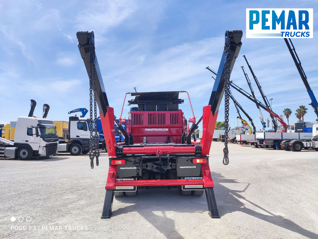 Arrendamiento de VOLVO FM 330 PORTACONTENEDOR CADENAS 18T VOLVO FM 330 PORTACONTENEDOR CADENAS 18T: foto 8