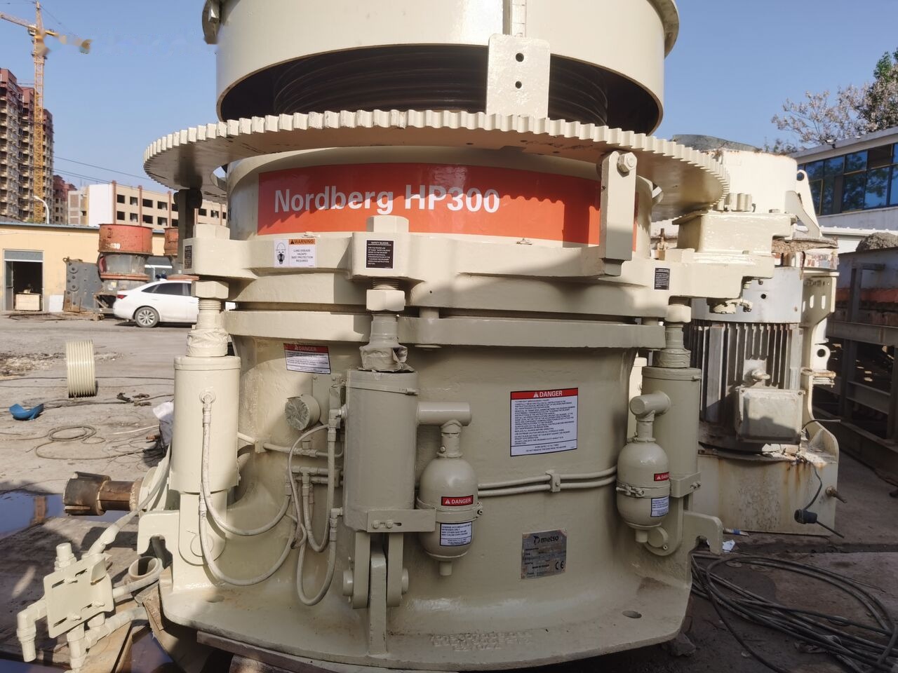 Metso HP300 - Trituradora de cono: foto 1 Metso HP300 - Trituradora de cono: foto 1