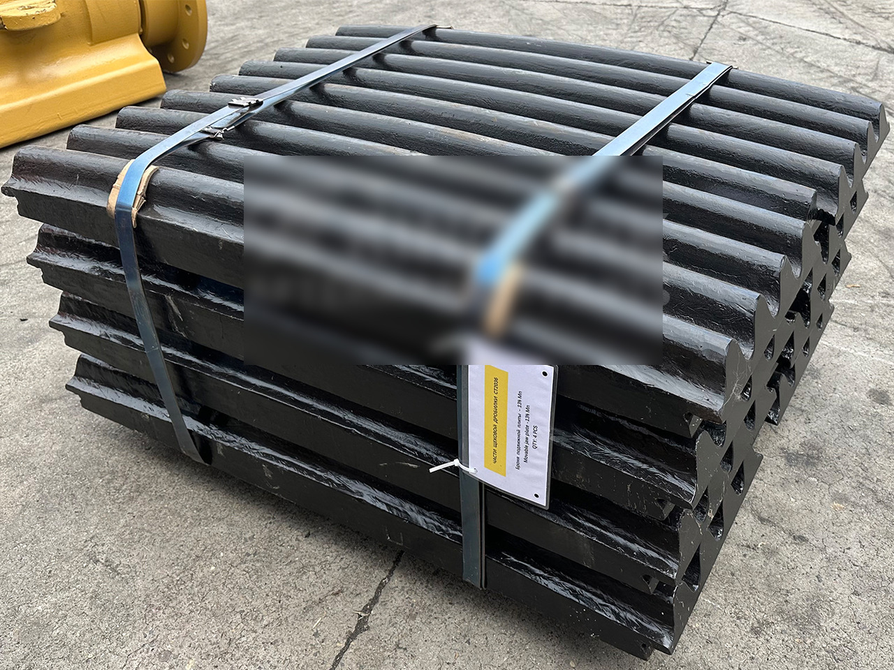 KINGLINK High Manganese Steel Movable Jaw Plates 17003347 for CT2036 Jaw Crusher - Recambio para Maquinaria de construcción: foto 2 KINGLINK High Manganese Steel Movable Jaw Plates 17003347 for CT2036 Jaw Crusher - Recambio para Maquinaria de construcción: foto 2