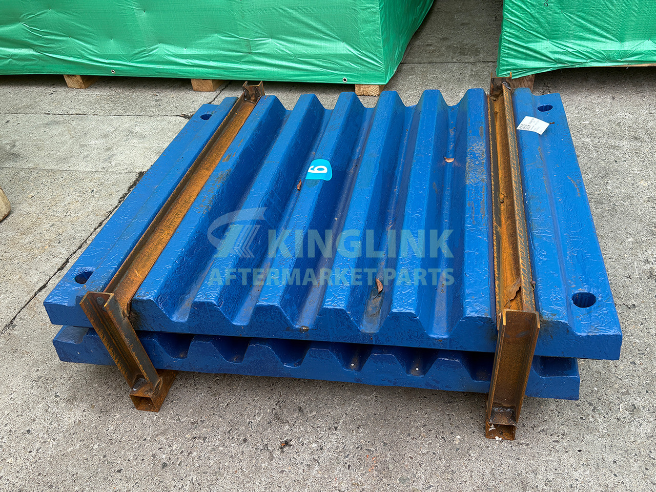 KINGLINK High Quality Movable Jaw Plate 814328561400 For C125 Jaw Crusher - Recambio para Maquinaria de construcción: foto 3 KINGLINK High Quality Movable Jaw Plate 814328561400 For C125 Jaw Crusher - Recambio para Maquinaria de construcción: foto 3