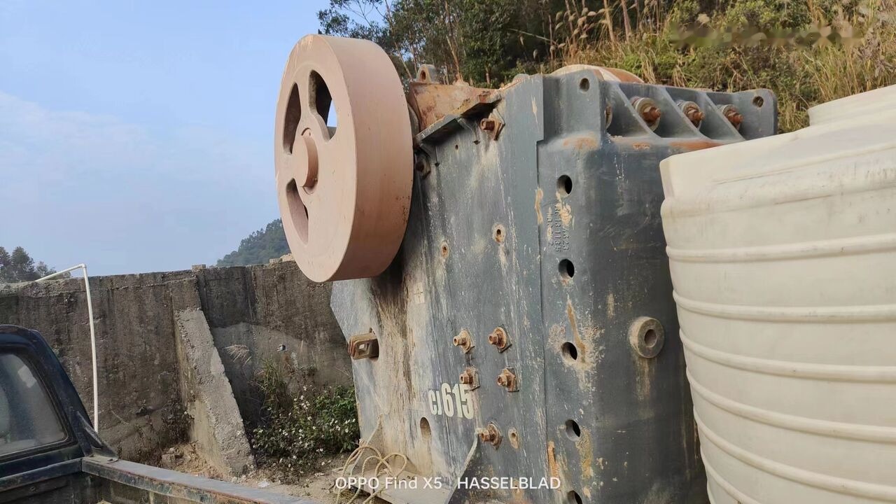 Sandvik CJ615 Jaw Crusher - Trituradora de mandíbula: foto 1 Sandvik CJ615 Jaw Crusher - Trituradora de mandíbula: foto 1