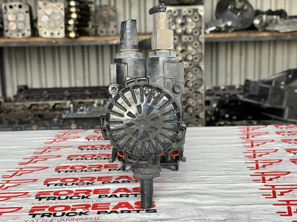 KNORR-BREMSE ABS ADJUSTMENT VALVE FOR MAN - 81.52106-6067 - Válvula de freno para Camión: foto 1 KNORR-BREMSE ABS ADJUSTMENT VALVE FOR MAN - 81.52106-6067 - Válvula de freno para Camión: foto 1