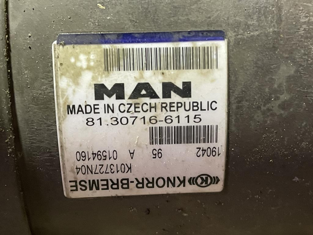KNORR-BREMSE ASTRONIC AIR CLUTCH - 81.30716 - 6115 - Embrague y piezas para Camión: foto 4 KNORR-BREMSE ASTRONIC AIR CLUTCH - 81.30716 - 6115 - Embrague y piezas para Camión: foto 4