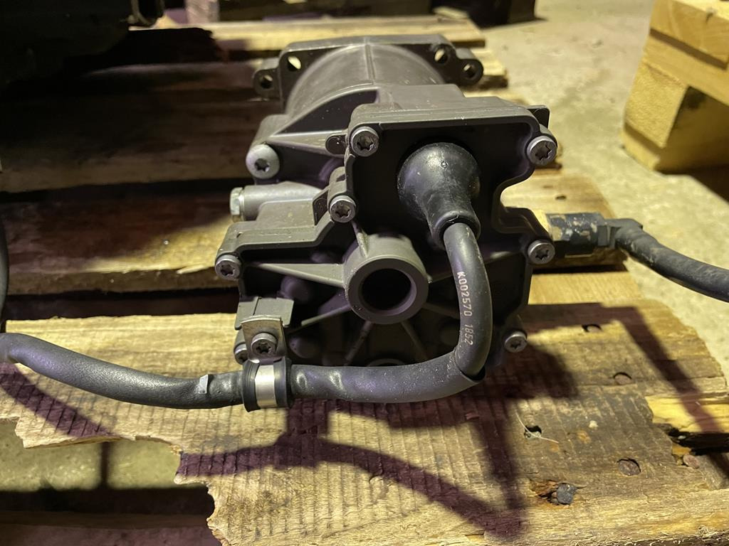 KNORR-BREMSE ASTRONIC AIR CLUTCH - 81.30725 - 6115 - Embrague y piezas para Camión: foto 2 KNORR-BREMSE ASTRONIC AIR CLUTCH - 81.30725 - 6115 - Embrague y piezas para Camión: foto 2