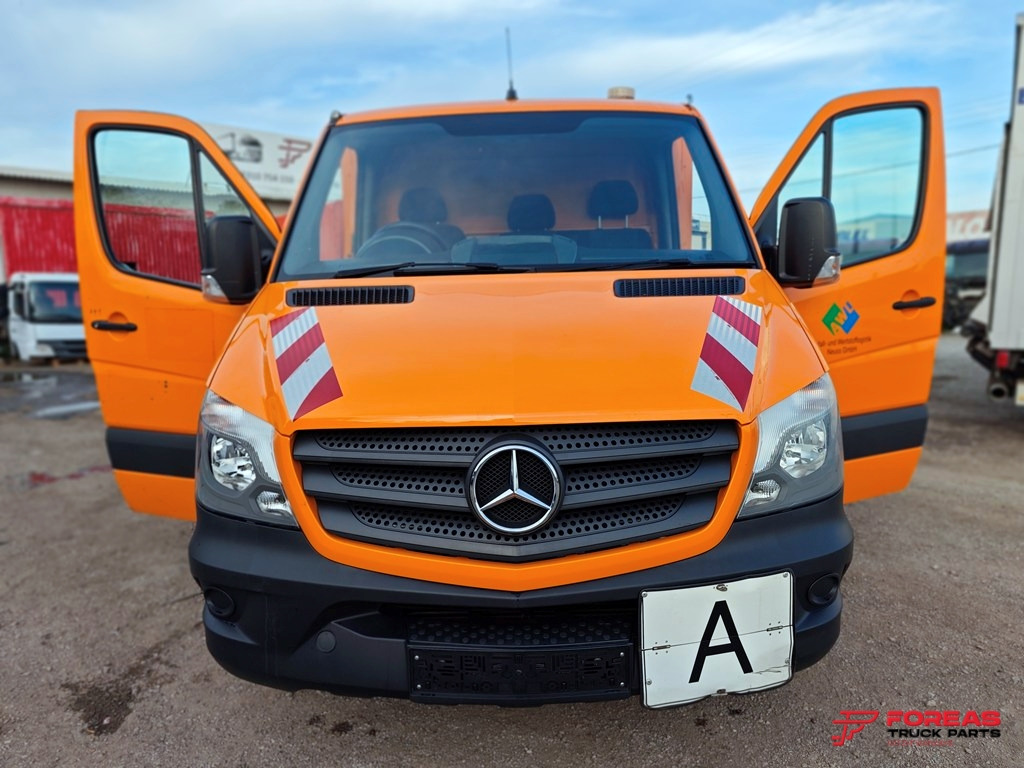 MERCEDES-BENZ 311 – TIPPER – RIGHT HAND DRIVE (RHD) - Furgoneta basculante: foto 3 MERCEDES-BENZ 311 – TIPPER – RIGHT HAND DRIVE (RHD) - Furgoneta basculante: foto 3
