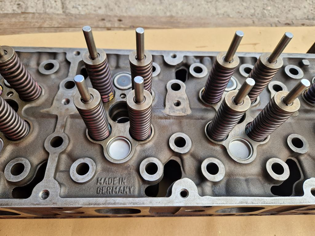 MERCEDES-BENZ ACTROS MP4 OM 471 - Cabezal de bloque para Camión: foto 4 MERCEDES-BENZ ACTROS MP4 OM 471 - Cabezal de bloque para Camión: foto 4