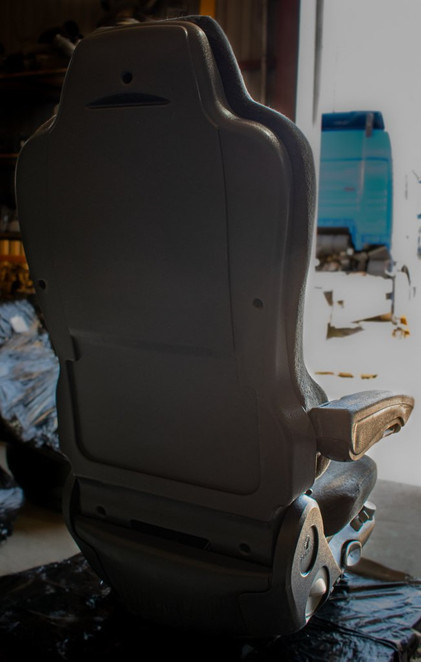 MERCEDES-BENZ AXOR PASSENGER AIR SEAT - Asiento para Camión: foto 5 MERCEDES-BENZ AXOR PASSENGER AIR SEAT - Asiento para Camión: foto 5