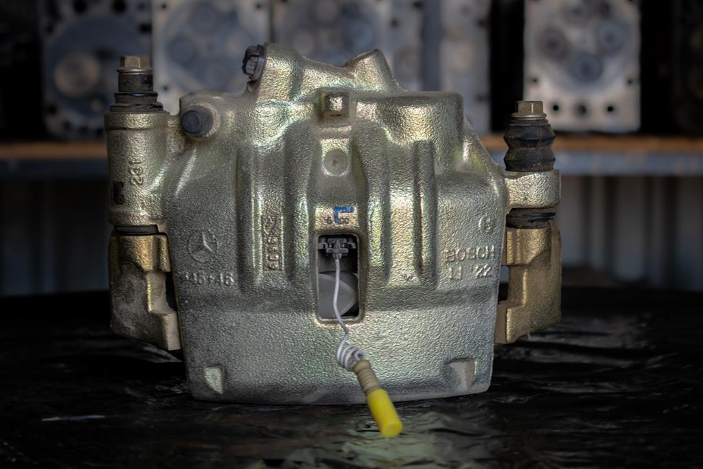 MERCEDES-BENZ SPRINTER ΟΜ611 - FRONT - DRIVER - Pinza de freno para Camión: foto 3 MERCEDES-BENZ SPRINTER ΟΜ611 - FRONT - DRIVER - Pinza de freno para Camión: foto 3