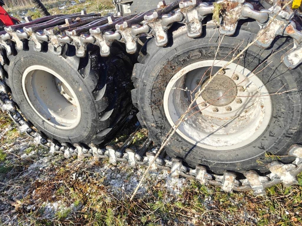 Arrendamiento de Komatsu 931 XC  Komatsu 931 XC: foto 25