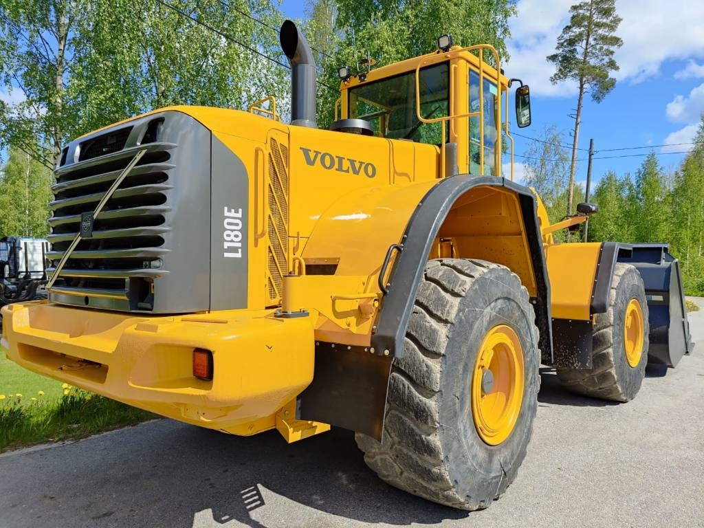 Volvo L 180 E - Cargadora de ruedas: foto 5 Volvo L 180 E - Cargadora de ruedas: foto 5