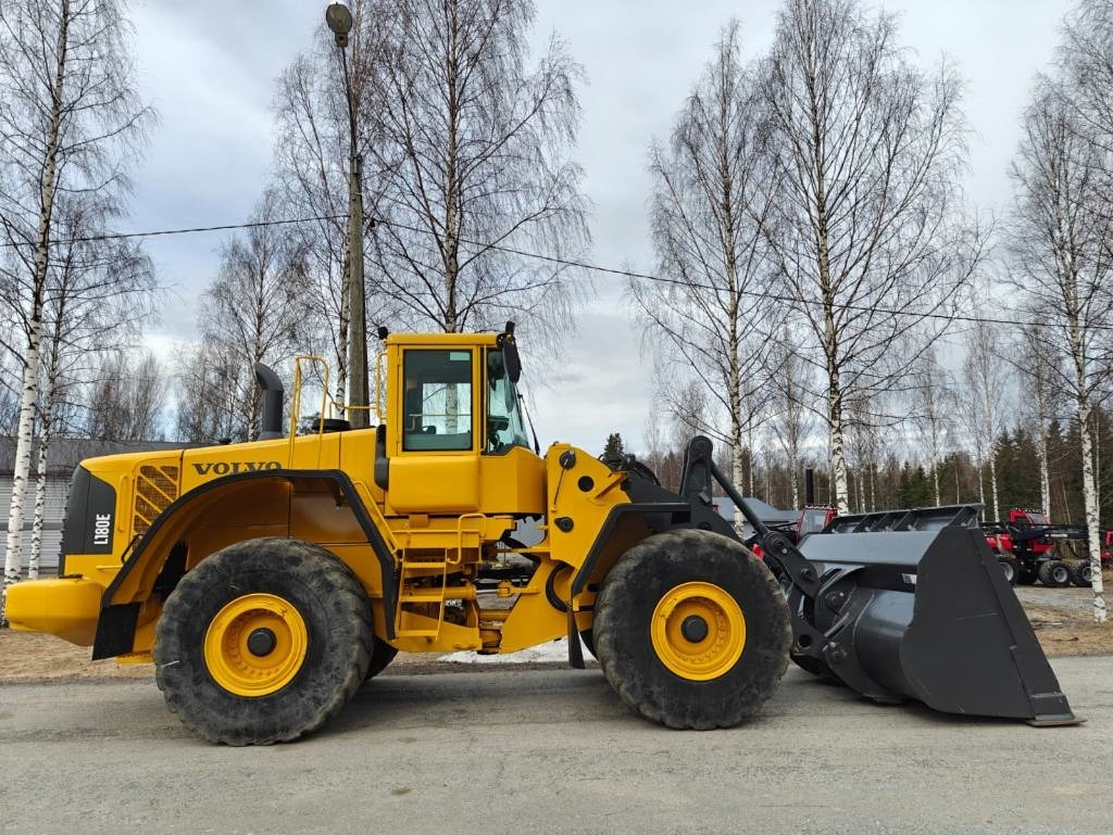 Arrendamiento de Volvo L 180 E  Volvo L 180 E: foto 6