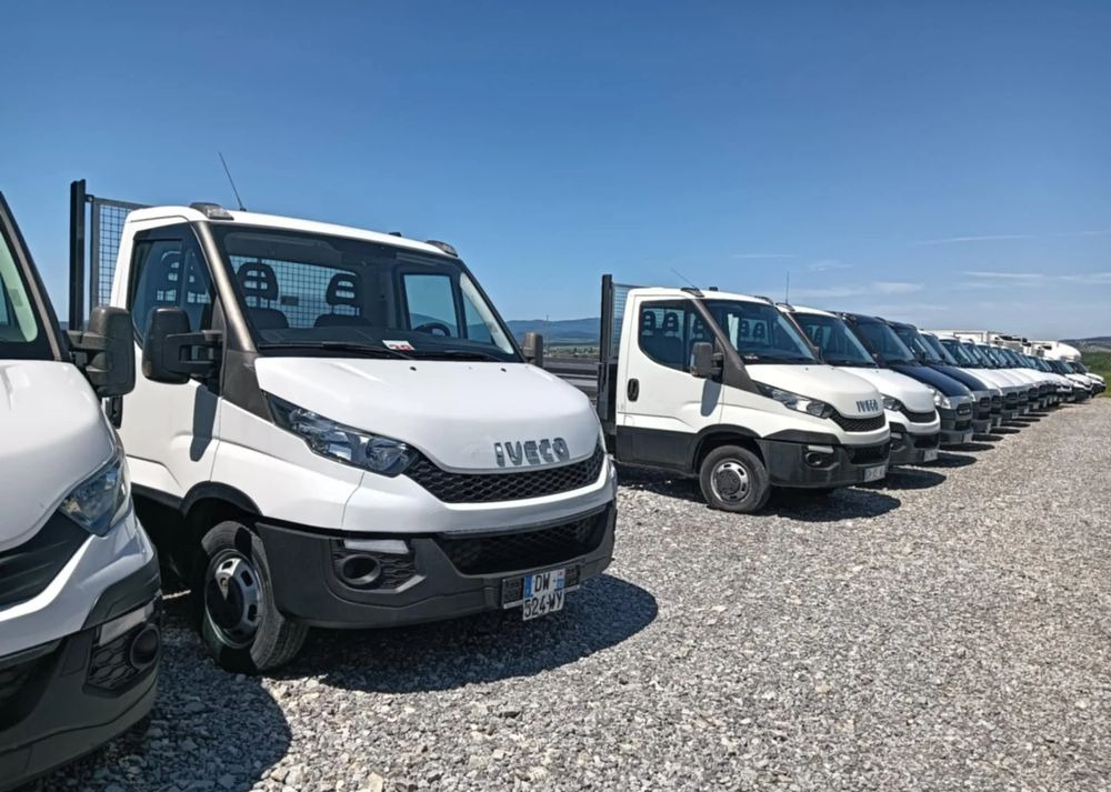 Iveco 35C13, 35C12, 35C14, 35C15 - Furgoneta frigorifica: foto 4 Iveco 35C13, 35C12, 35C14, 35C15 - Furgoneta frigorifica: foto 4
