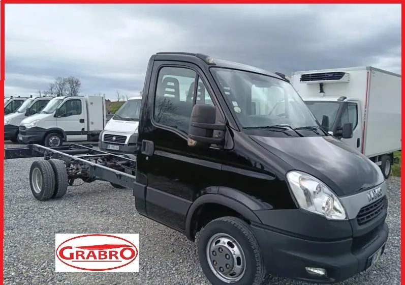 Iveco 35C13, 35C12, 35C15 - Camión chasis: foto 1 Iveco 35C13, 35C12, 35C15 - Camión chasis: foto 1