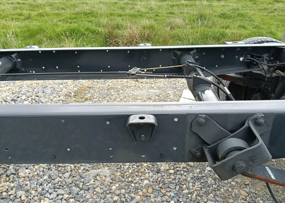 Iveco 35C13, 35C12, 35C15 - Camión chasis: foto 5 Iveco 35C13, 35C12, 35C15 - Camión chasis: foto 5