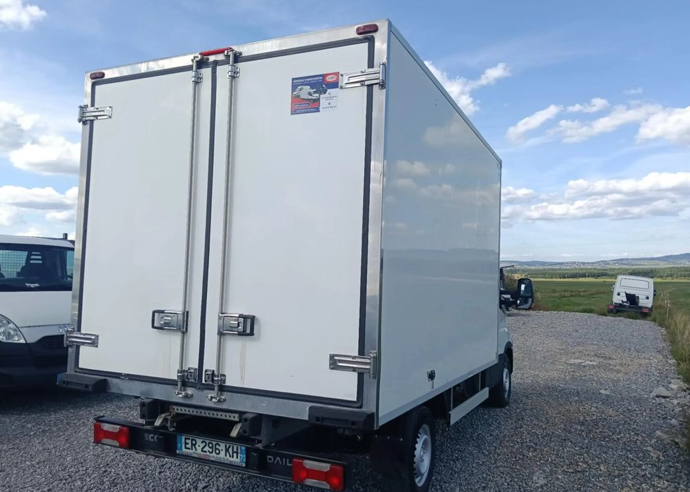 Iveco 35S16, 35S15, 35S14, 35S13, 35C13, 35C14 - Furgoneta frigorifica: foto 4 Iveco 35S16, 35S15, 35S14, 35S13, 35C13, 35C14 - Furgoneta frigorifica: foto 4