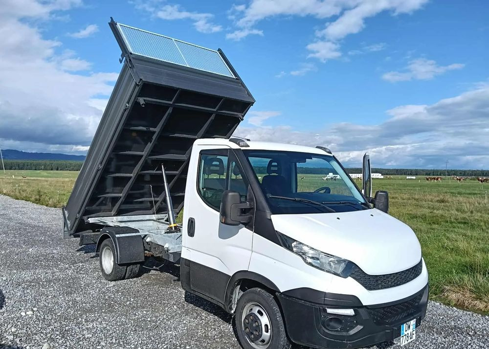 Iveco DAILY 35C13, 35C12, 35C14, 35C15 - Furgoneta basculante: foto 3 Iveco DAILY 35C13, 35C12, 35C14, 35C15 - Furgoneta basculante: foto 3