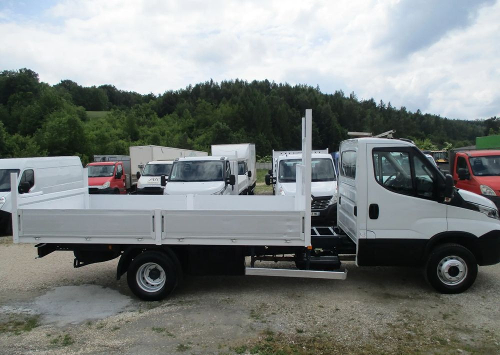 Iveco Daily 3.0 na bliźniaku 70C18 skrzynia, laweta, rama, HDS, 70-180 kiper - Camión caja abierta: foto 3 Iveco Daily 3.0 na bliźniaku 70C18 skrzynia, laweta, rama, HDS, 70-180 kiper - Camión caja abierta: foto 3