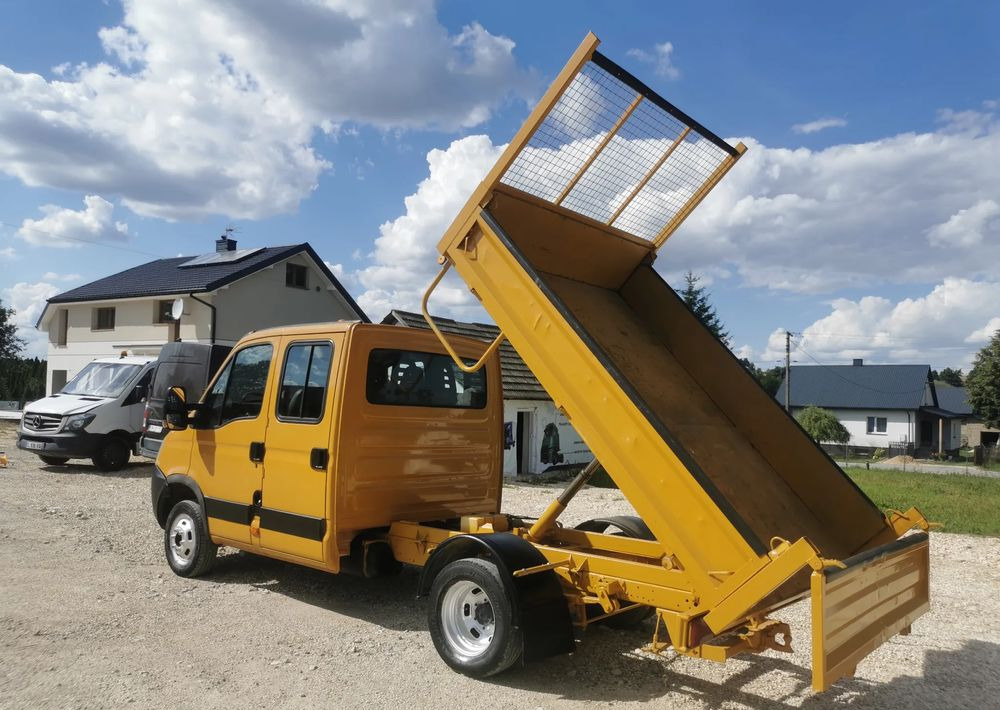 Iveco Daily 35C12 Brygadówka wywrotka Dubel hak kiper doka 35C13 - Furgoneta basculante: foto 4 Iveco Daily 35C12 Brygadówka wywrotka Dubel hak kiper doka 35C13 - Furgoneta basculante: foto 4