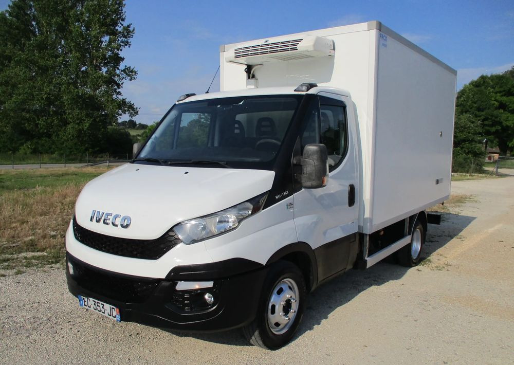 Iveco Daily 35C13 chłodnia Mroźnia na bliźniaku 35-130 Thermo King agregat - Furgoneta frigorifica: foto 2 Iveco Daily 35C13 chłodnia Mroźnia na bliźniaku 35-130 Thermo King agregat - Furgoneta frigorifica: foto 2
