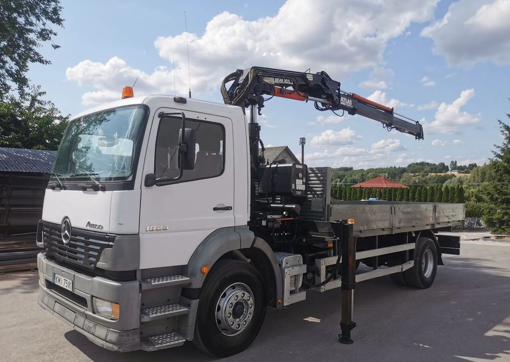 Mercedes-Benz Atego 1823 żuraw HDS Atlas 105.2 koła 315/80R22,5 - Camión caja abierta, Camión grúa: foto 2 Mercedes-Benz Atego 1823 żuraw HDS Atlas 105.2 koła 315/80R22,5 - Camión caja abierta, Camión grúa: foto 2