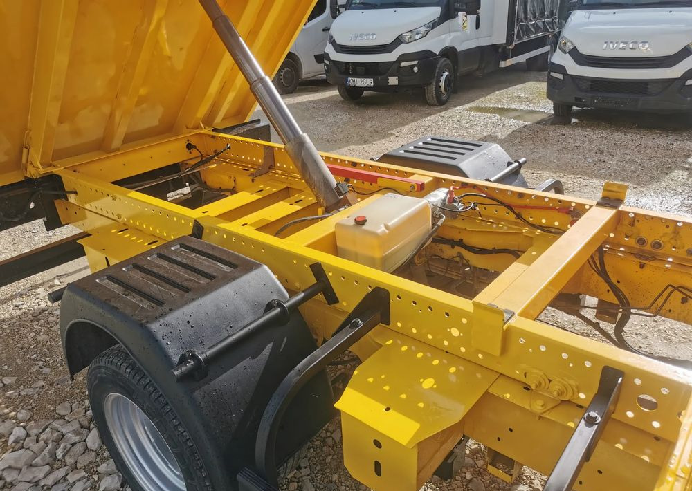 Arrendamiento de Renault Master 125dCi Brygadówka wywrotka Bliźniak kiper doka 7-osobowa Hak Renault Master 125dCi Brygadówka wywrotka Bliźniak kiper doka 7-osobowa Hak: foto 9 Arrendamiento de Renault Master 125dCi Brygadówka wywrotka Bliźniak kiper doka 7-osobowa Hak Renault Master 125dCi Brygadówka wywrotka Bliźniak kiper doka 7-osobowa Hak: foto 9