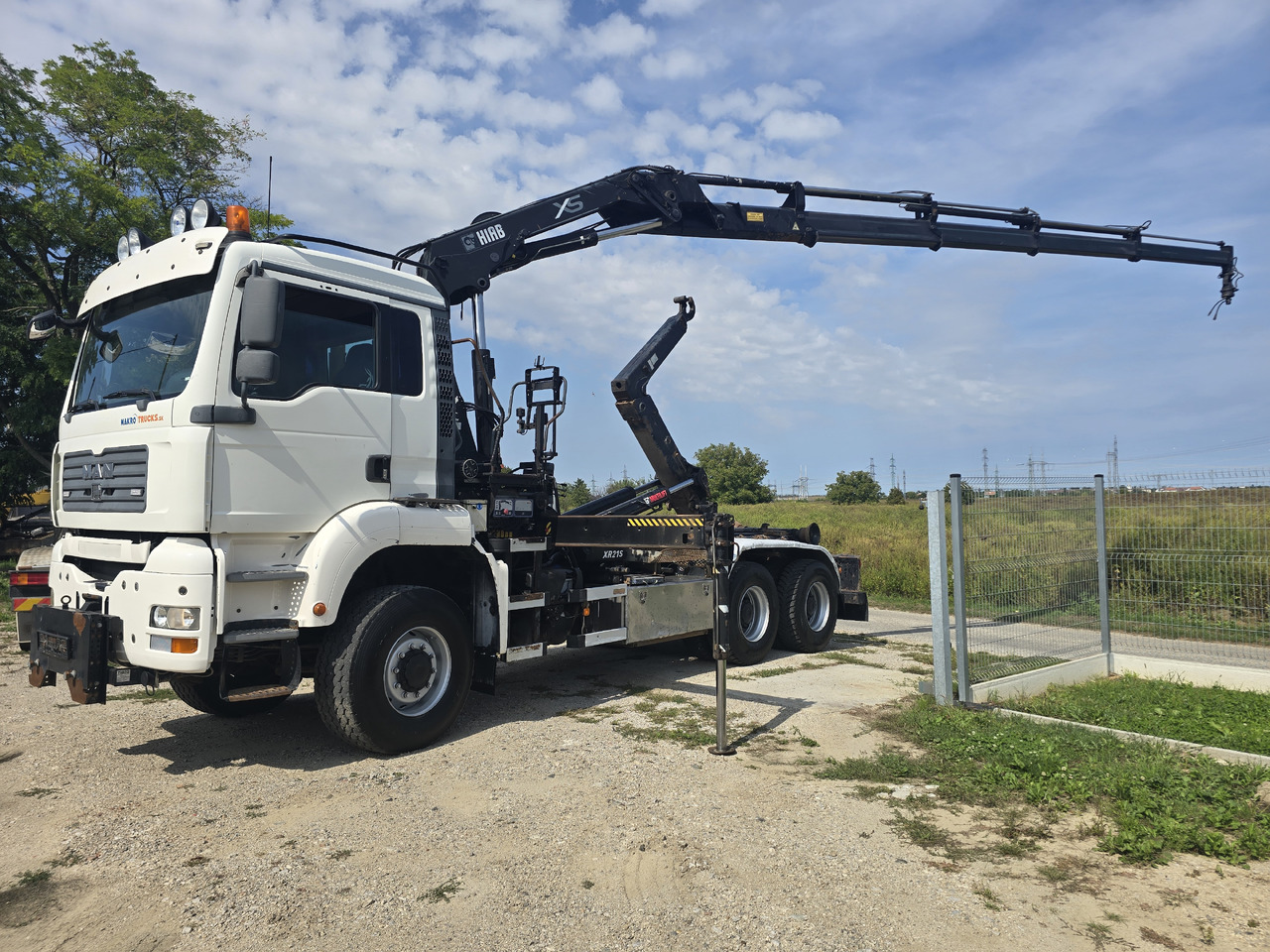MAN TGA 26.440 6X6 / HOOK SYSTEM / HIAB 166D REMOTE - Camión multibasculante, Camión grúa: foto 3 MAN TGA 26.440 6X6 / HOOK SYSTEM / HIAB 166D REMOTE - Camión multibasculante, Camión grúa: foto 3