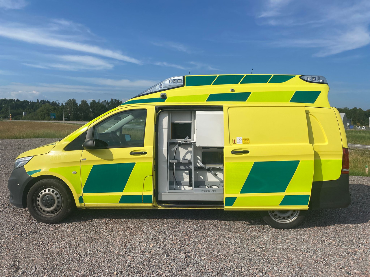 MERCEDES-BENZ Vito 119 4x4 - Ambulans / AMBULANCE - Ambulancia: foto 5 MERCEDES-BENZ Vito 119 4x4 - Ambulans / AMBULANCE - Ambulancia: foto 5