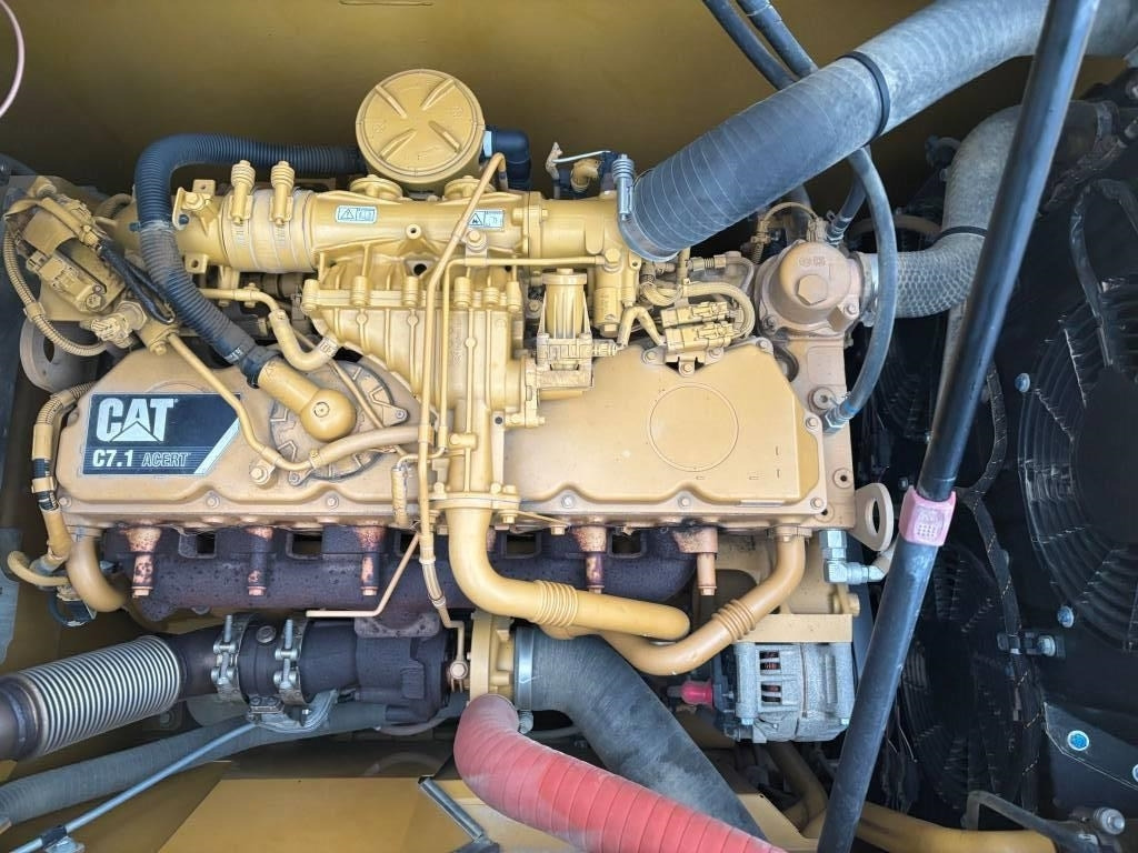 CAT 323 (Under Preparation) - Excavadora de cadenas: foto 5 CAT 323 (Under Preparation) - Excavadora de cadenas: foto 5