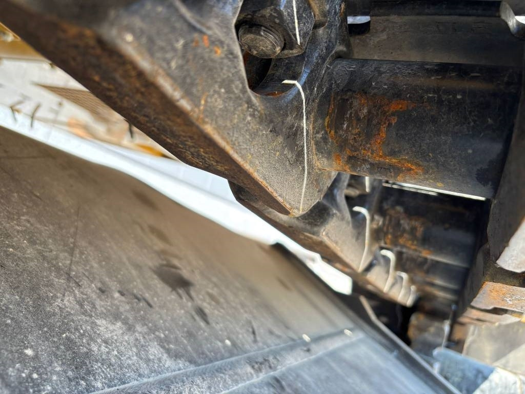 Excavadora de cadenas nuevo CAT 330 GC (NEW/Non CE certified): foto 23 Excavadora de cadenas nuevo CAT 330 GC (NEW/Non CE certified): foto 23