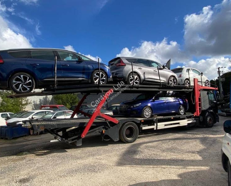 Renault Premium 370.19 DXI - Camión portavehículos: foto 3 Renault Premium 370.19 DXI - Camión portavehículos: foto 3