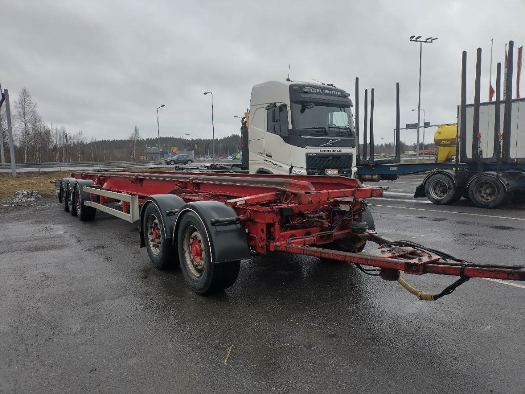 Närko 5 aks. Vaihtolavaunu levyjarrut - Remolque multilift/ Portacontenedores de cadenas: foto 5 Närko 5 aks. Vaihtolavaunu levyjarrut - Remolque multilift/ Portacontenedores de cadenas: foto 5