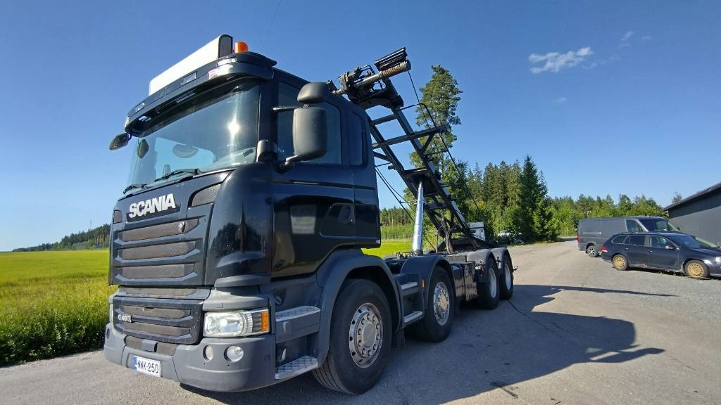 Scania R490 8x4 multilift vaijerilaite,napaperät - Camión portacontenedor de cadenas: foto 2 Scania R490 8x4 multilift vaijerilaite,napaperät - Camión portacontenedor de cadenas: foto 2