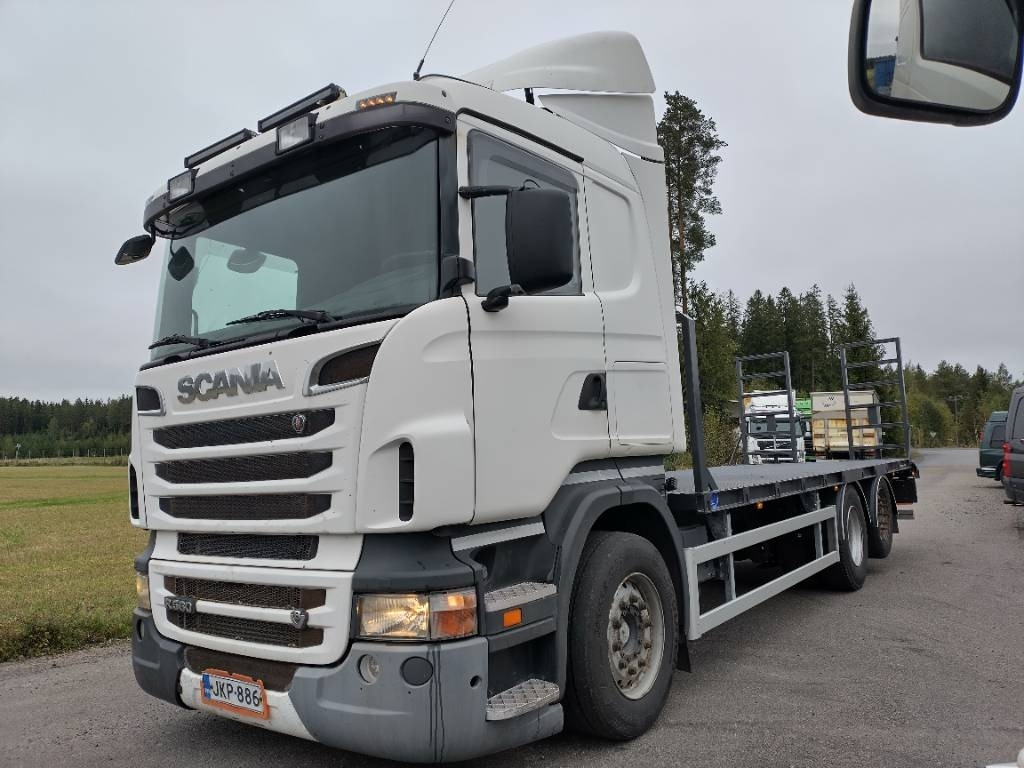 Scania R560 6x2 täysilmaj.uusi koneenkuljetusritilä - Camión caja abierta: foto 2 Scania R560 6x2 täysilmaj.uusi koneenkuljetusritilä - Camión caja abierta: foto 2