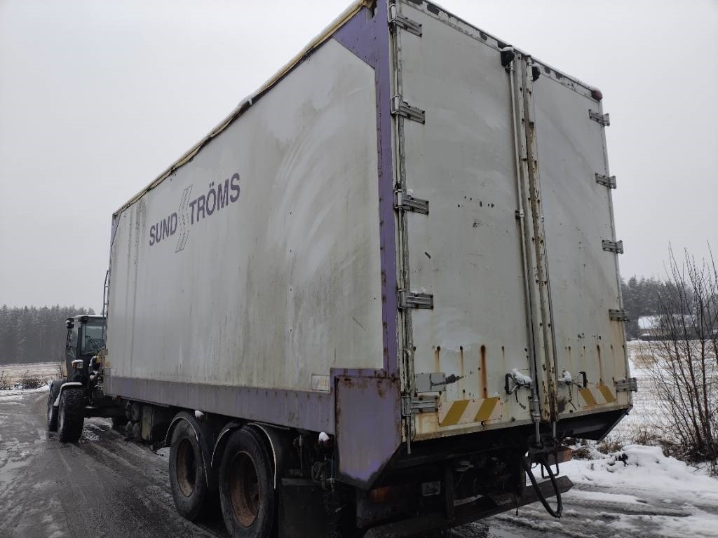 Toplift Scania Ketjupurku kärry värkki - Remolque agrícola: foto 1 Toplift Scania Ketjupurku kärry värkki - Remolque agrícola: foto 1