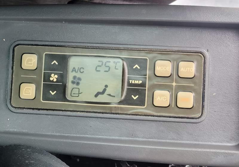 Excavadora de ruedas Hyundai ROBEX 55W-9 EXCAVATOR / SPROWADZONY Z FRANCJI: foto 14 Excavadora de ruedas Hyundai ROBEX 55W-9 EXCAVATOR / SPROWADZONY Z FRANCJI: foto 14