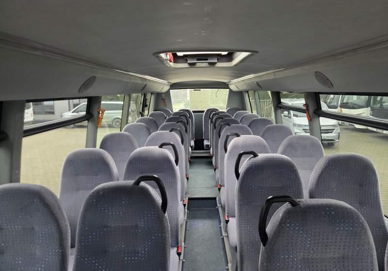 Mercedes-Benz FERQUI/ SPROWADZONY/ MANUAL / 36 MIEJSC - Minibús, Furgoneta de pasajeros: foto 5 Mercedes-Benz FERQUI/ SPROWADZONY/ MANUAL / 36 MIEJSC - Minibús, Furgoneta de pasajeros: foto 5
