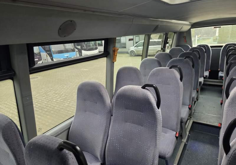 Mercedes-Benz FERQUI/ SPROWADZONY/ MANUAL / 36 MIEJSC - Minibús, Furgoneta de pasajeros: foto 3 Mercedes-Benz FERQUI/ SPROWADZONY/ MANUAL / 36 MIEJSC - Minibús, Furgoneta de pasajeros: foto 3