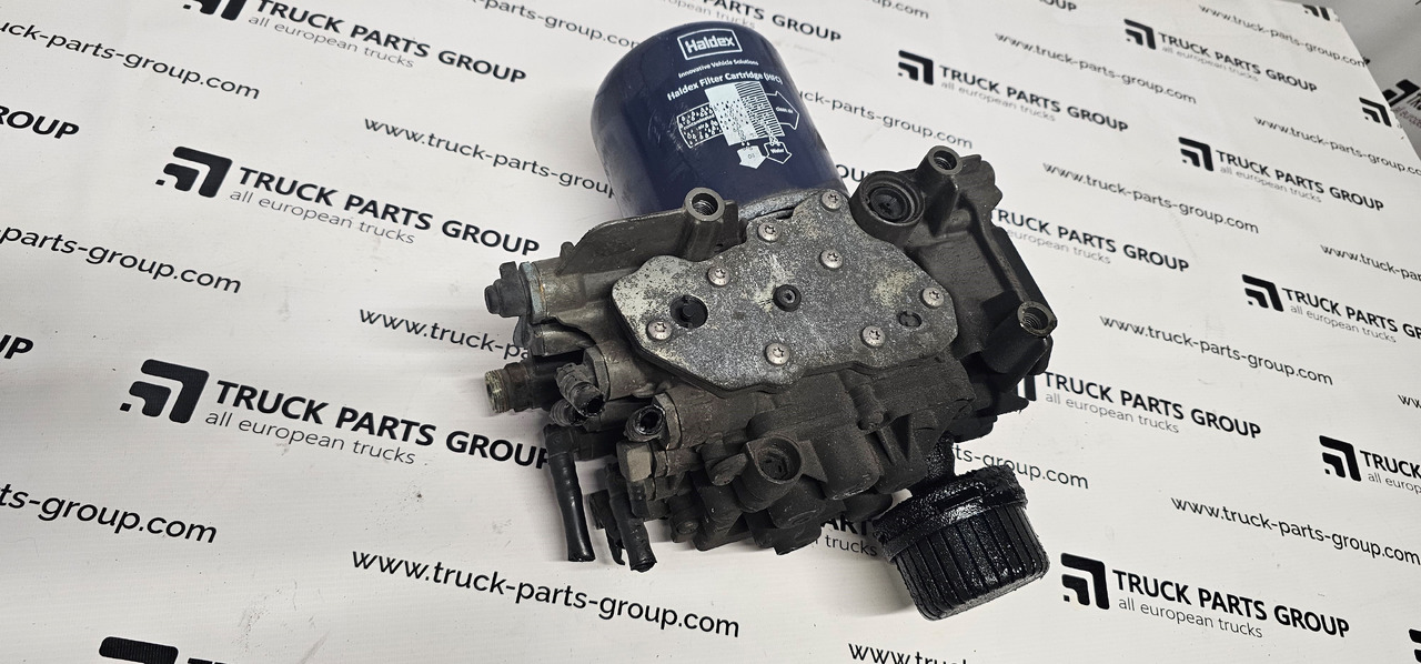 MERCEDES-BENZ actros MP4 EURO 6 air dryer 0014465664, 0014460464, 0014462264, fuel pump - Piezas de freno para Camión: foto 1 MERCEDES-BENZ actros MP4 EURO 6 air dryer 0014465664, 0014460464, 0014462264, fuel pump - Piezas de freno para Camión: foto 1