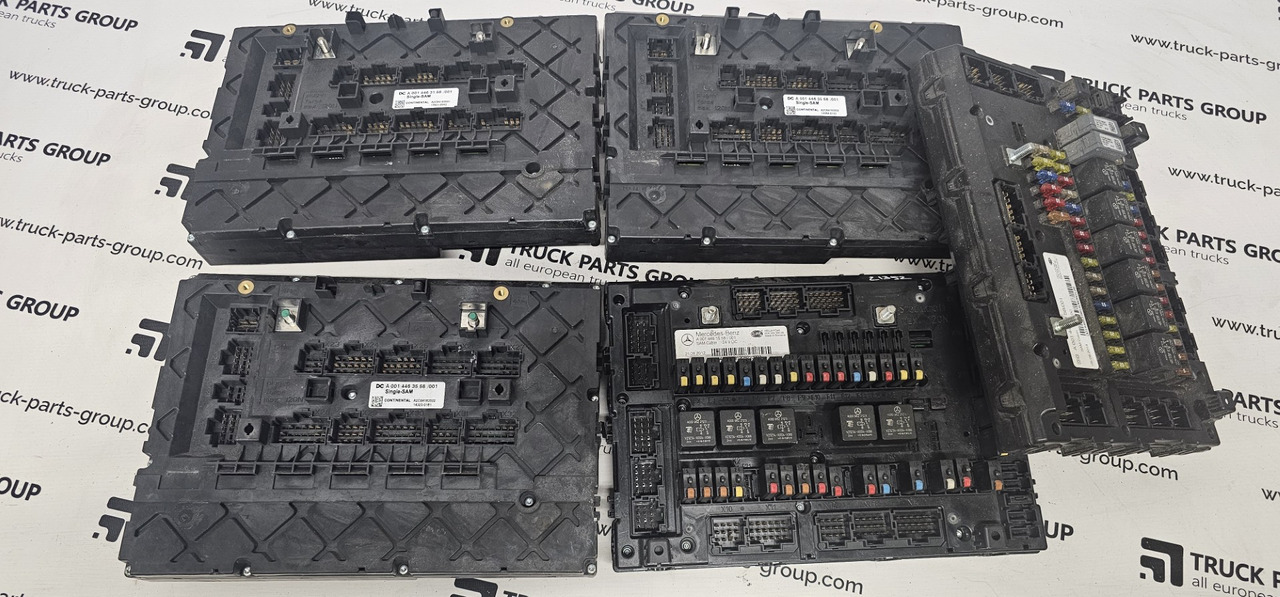 Mercedes Benz Actros MP4, EURO6 Grundmodul, fuse box, relay box, SAM cabin, SAM chassis - Fusible para Camión: foto 1 Mercedes Benz Actros MP4, EURO6 Grundmodul, fuse box, relay box, SAM cabin, SAM chassis - Fusible para Camión: foto 1