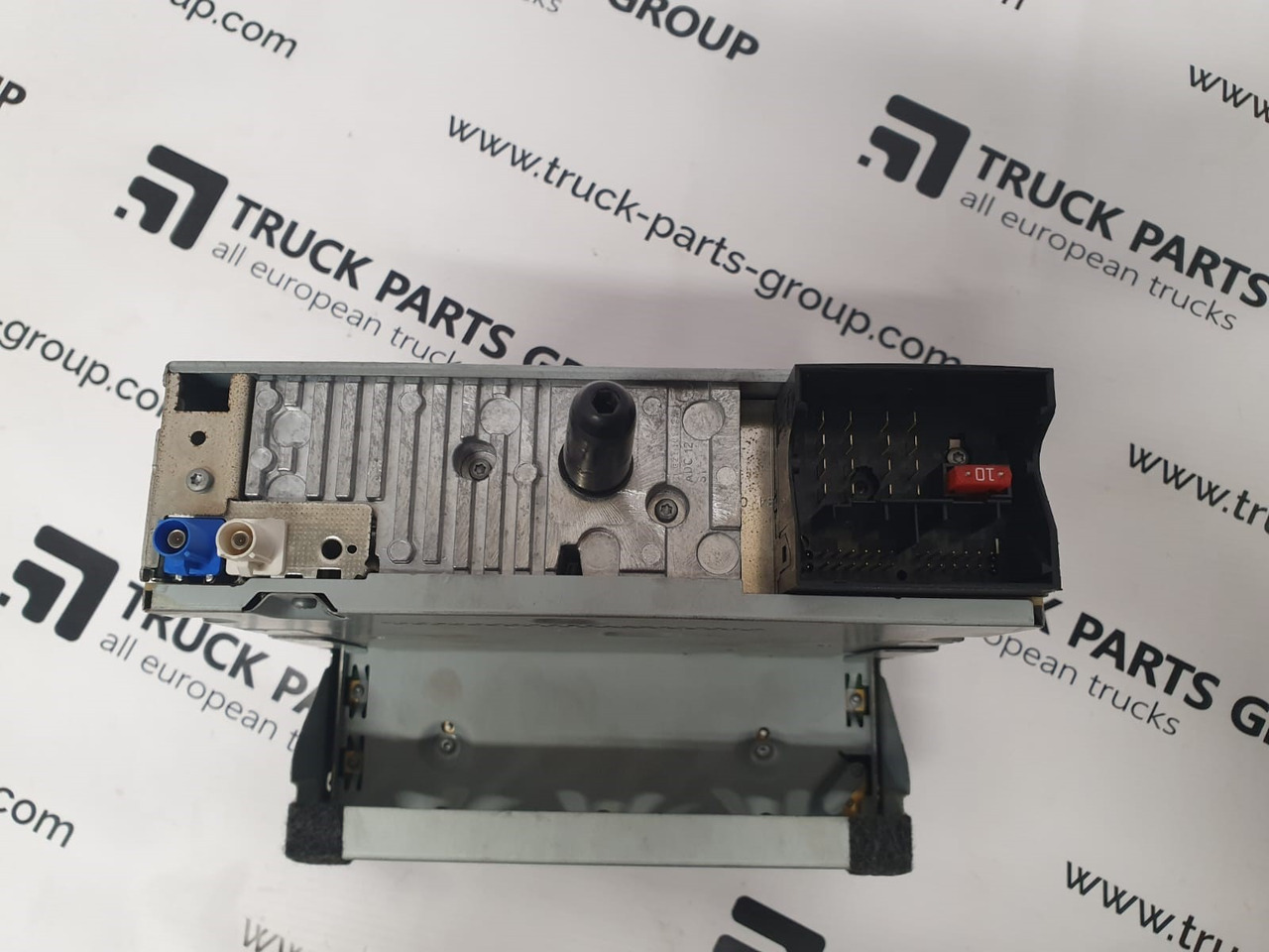 SCANIA SCANIA T, P, G, R, S series navi system navigation multimedia unit radio unit 720000063, 2026742, 2026747, 2026745, 2325235, 2538534, 2619691 - Recambio para Camión: foto 4 SCANIA SCANIA T, P, G, R, S series navi system navigation multimedia unit radio unit 720000063, 2026742, 2026747, 2026745, 2325235, 2538534, 2619691 - Recambio para Camión: foto 4