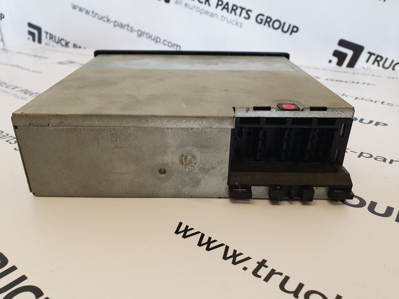 SCANIA Tachograph, 1324 type for SCANIA EURO 3, P, G, R, T series, Volvo FH, Mercedes Benz, MAN, Renault, Iveco, DAF 2127367, 1772354, 21331893, 1544002, 20466940, 20872426, 21184859, 21331893, 21888883, 812 - Recambio para Camión: foto 3 SCANIA Tachograph, 1324 type for SCANIA EURO 3, P, G, R, T series, Volvo FH, Mercedes Benz, MAN, Renault, Iveco, DAF 2127367, 1772354, 21331893, 1544002, 20466940, 20872426, 21184859, 21331893, 21888883, 812 - Recambio para Camión: foto 3