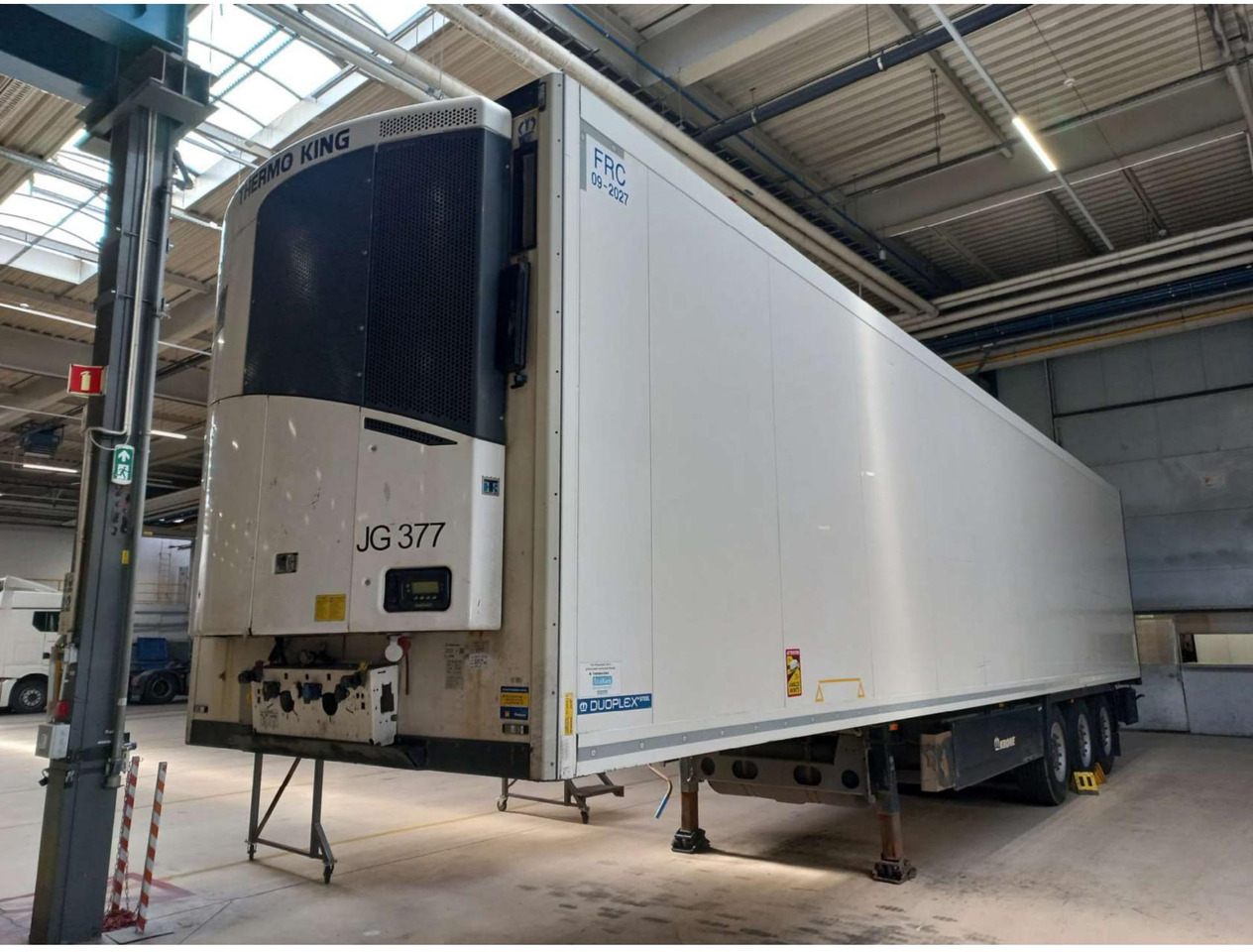 2018 Krone SDR Double Deck Cool Liner FP45 ThermoKing SLXi 300 Lifting Axle - Semirremolque frigorífico: foto 1 2018 Krone SDR Double Deck Cool Liner FP45 ThermoKing SLXi 300 Lifting Axle - Semirremolque frigorífico: foto 1