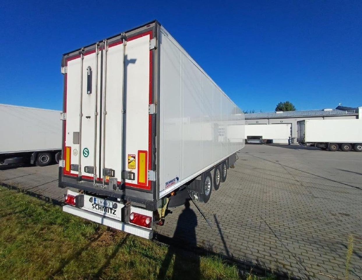 2018 Schmitz Cargobull SKO Double Deck FP 60 ThermoKing SLXi 300 Lifting Axle - Semirremolque frigorífico: foto 4 2018 Schmitz Cargobull SKO Double Deck FP 60 ThermoKing SLXi 300 Lifting Axle - Semirremolque frigorífico: foto 4
